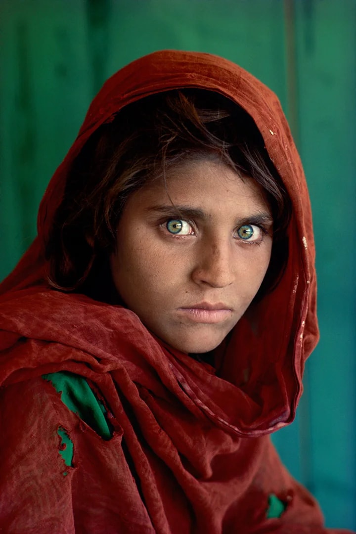 Photo of the day: Afghan Girl