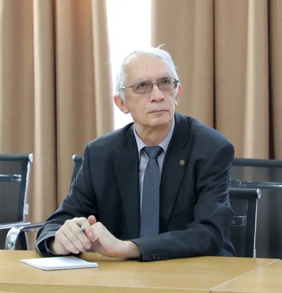 Портрет Evgeny Sklyarevsky
